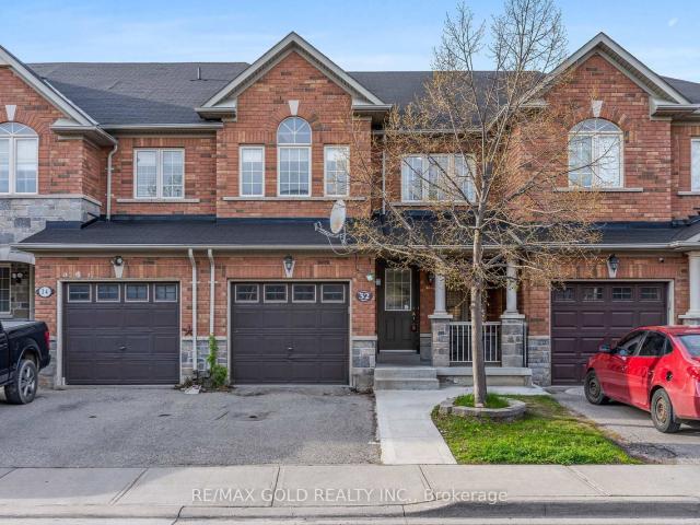 Townhouse for sale in Woburn, Ontario