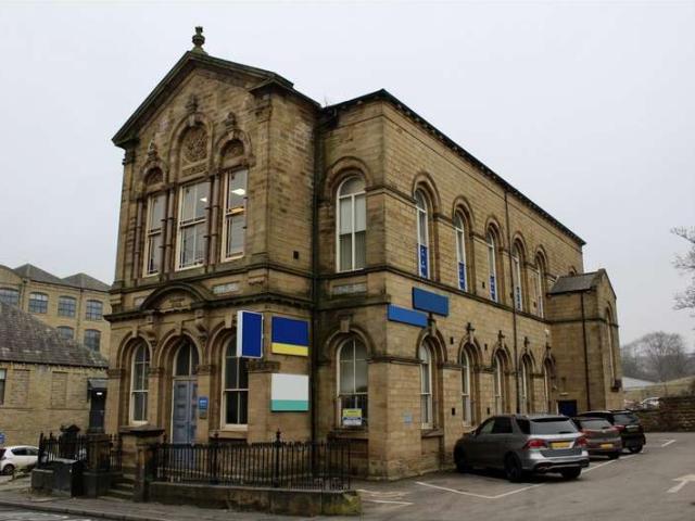 Property for rent in Batley, West Yorkshire