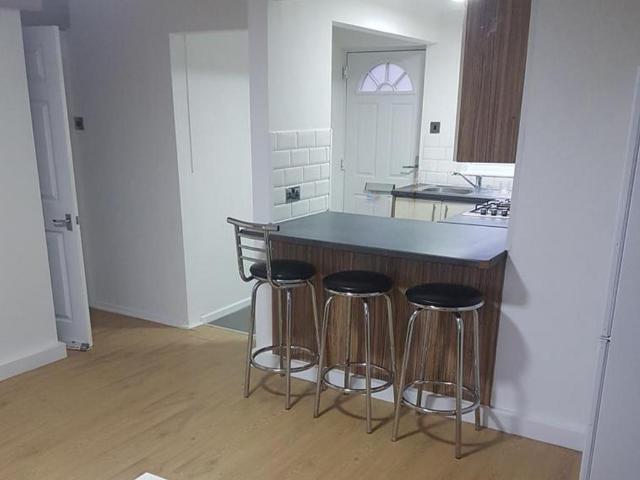 Apartment for rent in Hyde Park, West Yorkshire