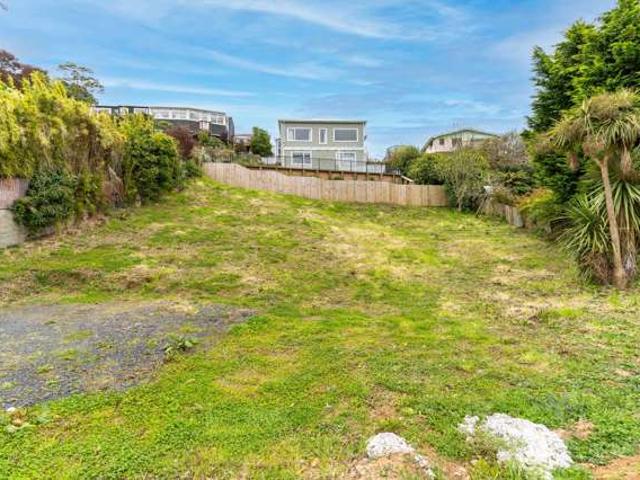 Land for sale in Otakou