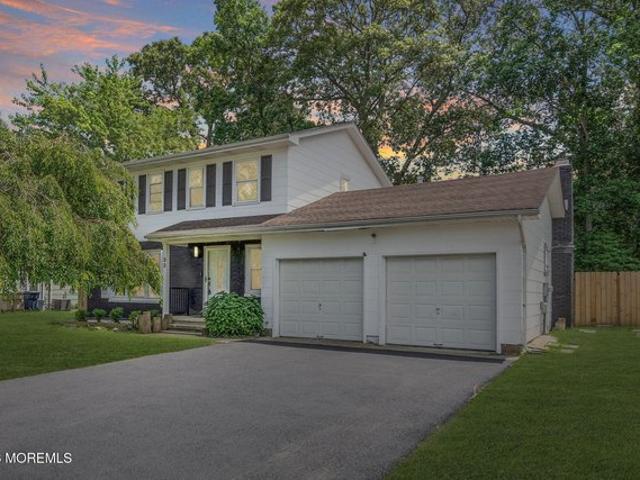 House for sale in Bayville, New Jersey