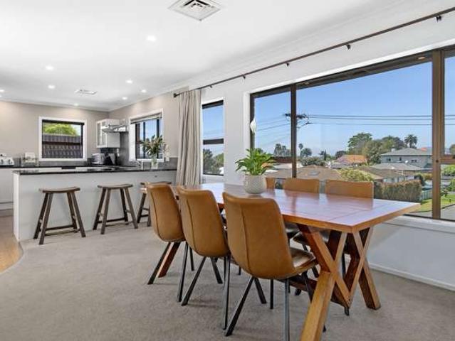 House for sale in Omokoroa, Bay Of Plenty