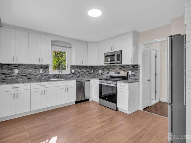 House for sale in Spotswood, Middlesex County