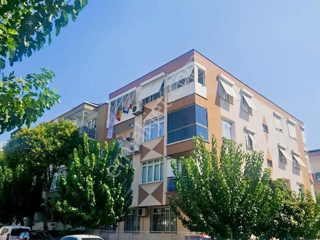 İşçievleri, Buca içerisinde satılık mülk