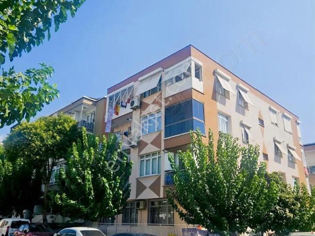 Buca, İzmir içerisinde satılık mülk
