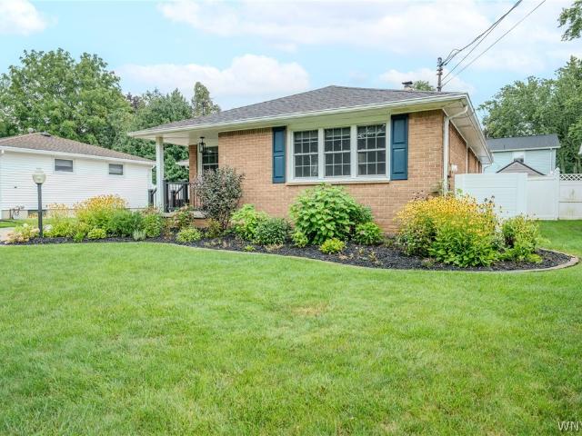 House for sale in Bowmansville, New York