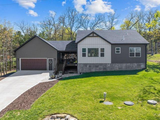 House for sale in Stone, Missouri