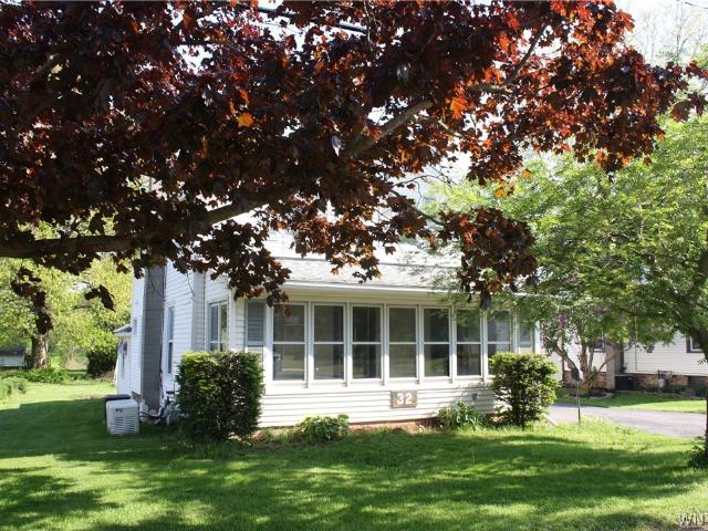 House for sale in Niagara, New York