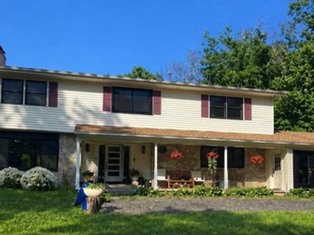 House for sale in Pleasant Valley, New York