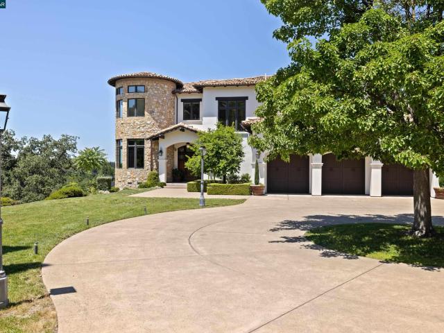 House for sale in Alamo, California