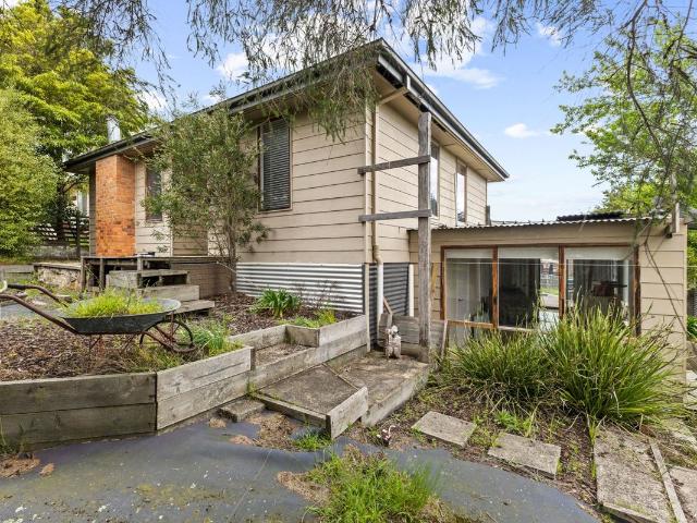 House for sale in Morwell, Victoria