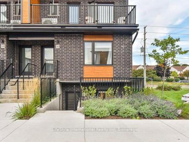Townhouse for sale in Guelph, Southwestern Ontario