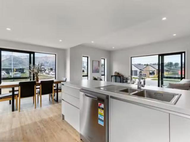 House for sale in Otakou
