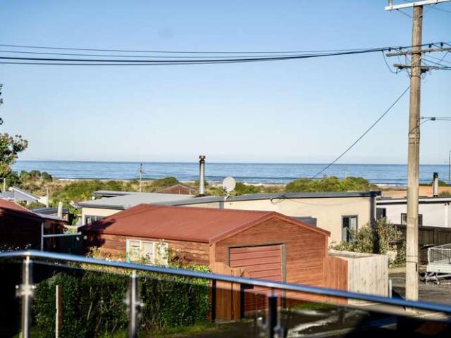 House for sale in Otakou