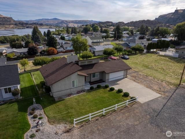 House for sale in Electric City, Grant County