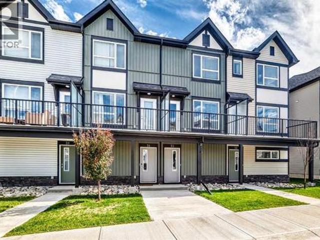 Townhouse for sale in Northwest, Alberta