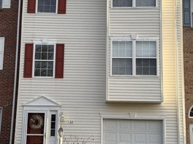 Townhouse for sale in Mount Clare, Illinois