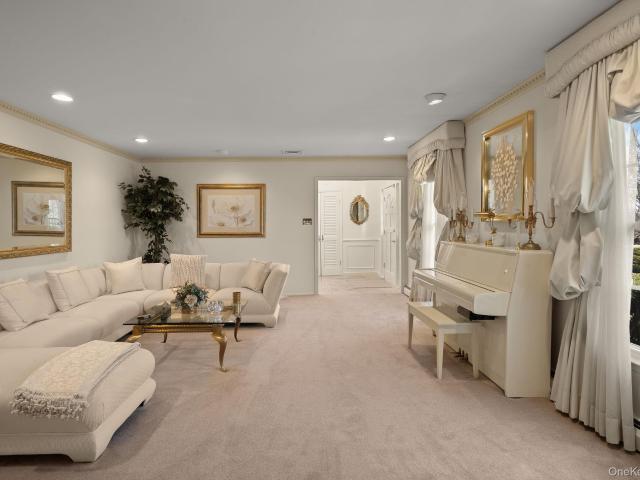 House for sale in Huntington, New York