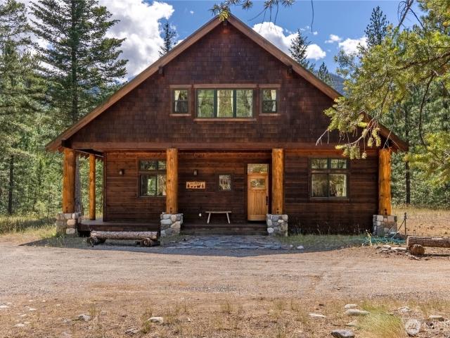 House for sale in Winthrop, Washington