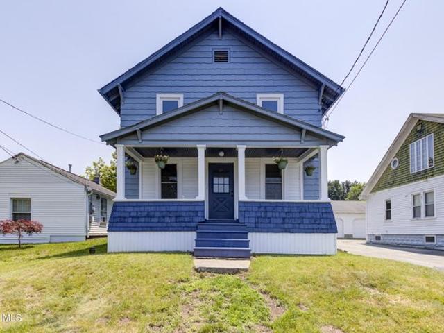 House for sale in Colonie, New York
