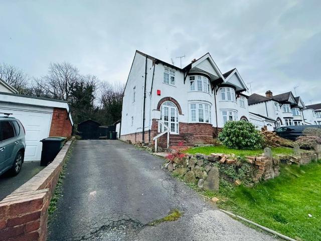 House for rent in Dixons Green, West Midlands