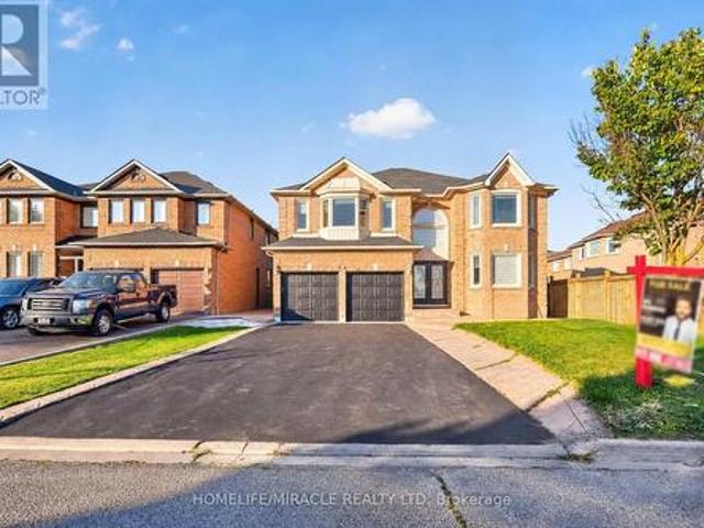 House for sale in Brampton, Golden Horseshoe