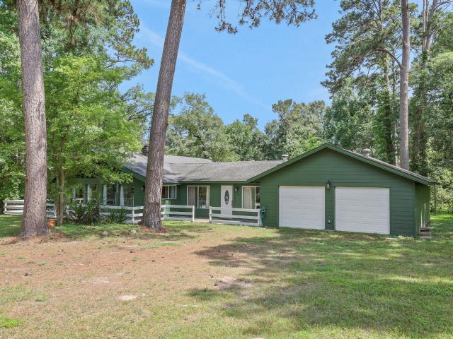 House for sale in Oakhurst, Texas