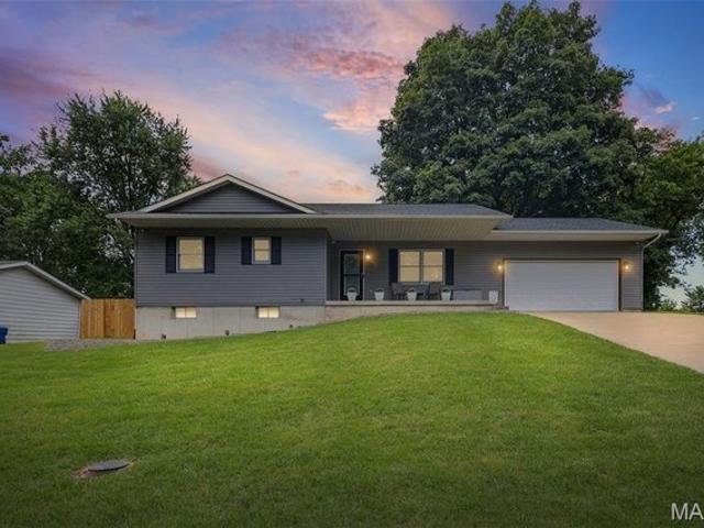 House for sale in Glen Carbon, Illinois