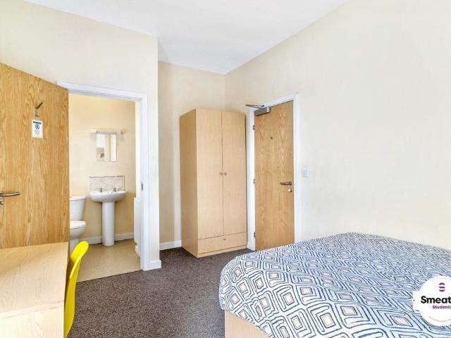 Apartment for rent in Pennycomequick, Mount Wise