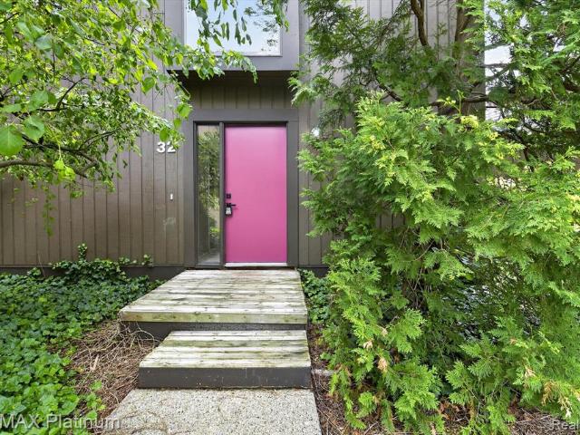 Condo for sale in Ann Arbor, Michigan