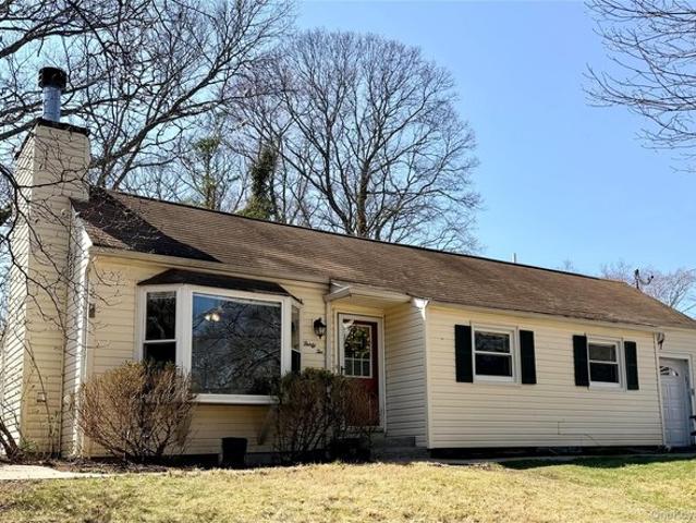 House for sale in Centereach, New York