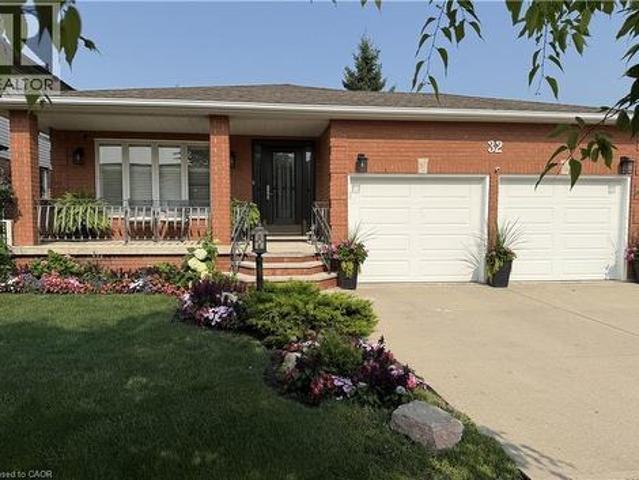 House for sale in Ancaster, Ontario