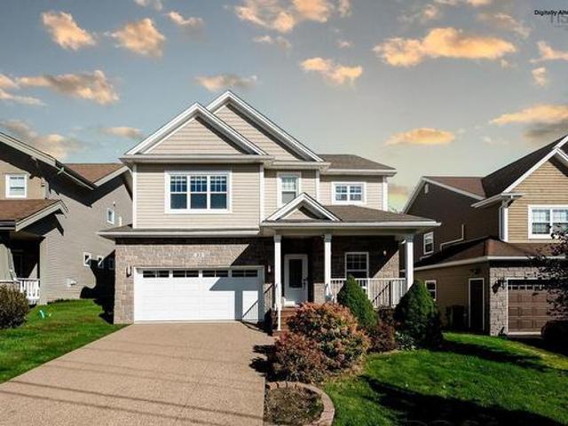 House for sale in Stonington Park, Bedford