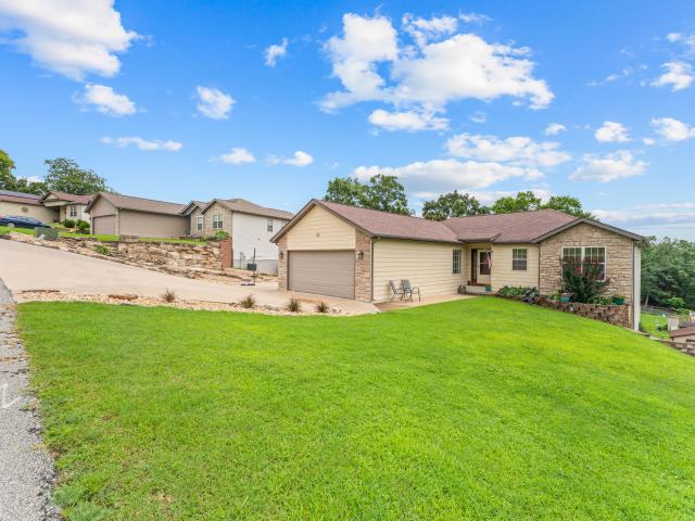 House for sale in Marmaros, Kimberling City
