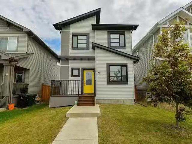 House for sale in Spruce Grove, Alberta
