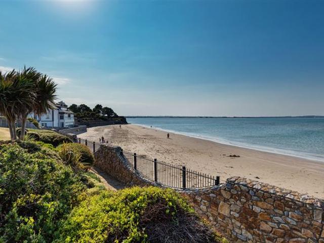 Flat for sale in Dublin 13, Howth
