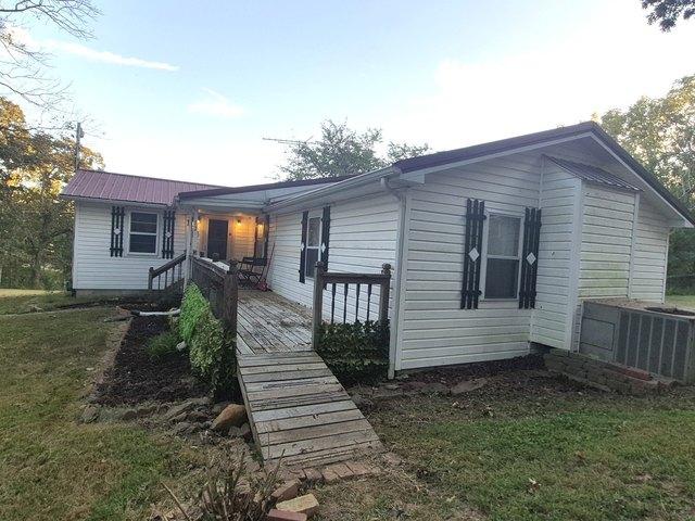 House for sale in Rosiclare, Hardin County