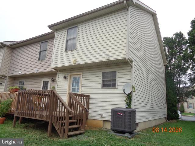 Townhouse for sale in Bunker Hill, West Virginia