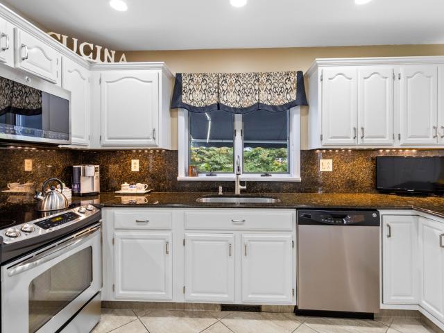 House for sale in North Haven, Connecticut