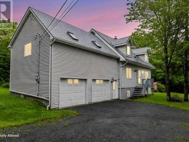House for sale in Hammond's Plains, Nova Scotia