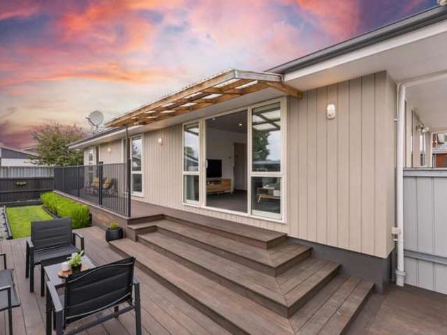 House for sale in Chaslands, Canterbury
