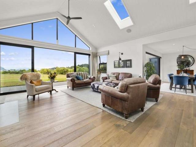 House for sale in Kinloch, Taupō District