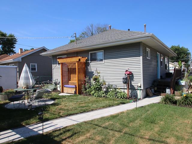 Property for rent in Fox Lake, Illinois