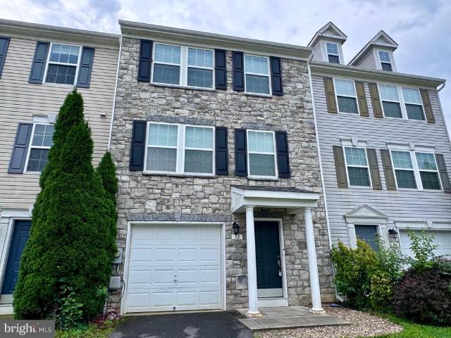 Townhouse for sale in West Virginia