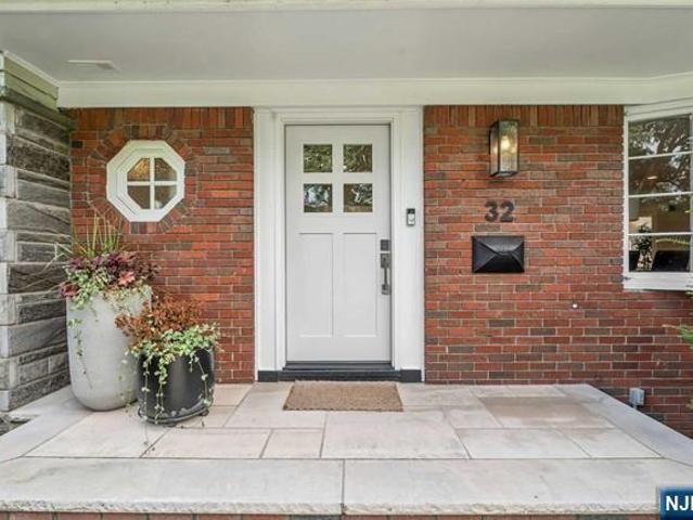 House for sale in Glen Rock