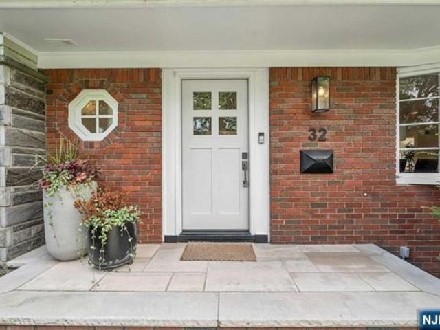 House for sale in Glen Rock