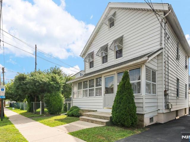 House for sale in Clifton