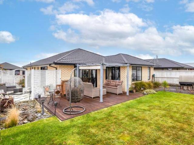 House for sale in Woodend, Canterbury