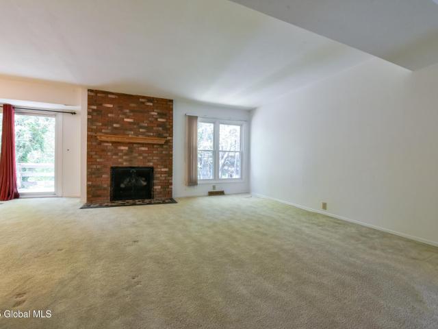 Townhouse for sale in Clifton Park