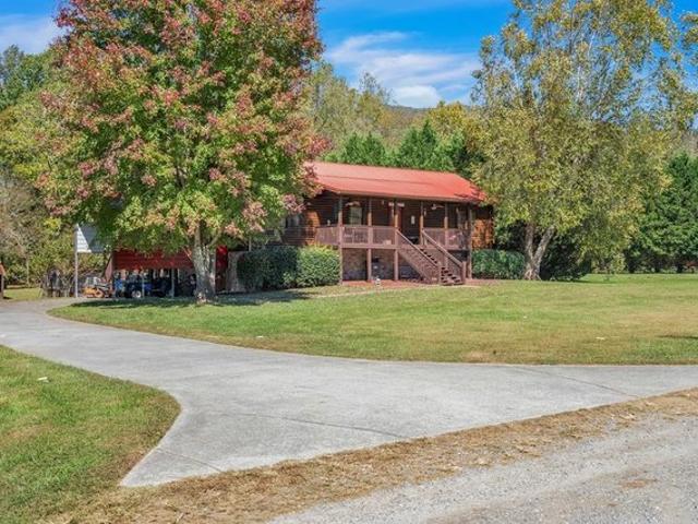 House for sale in Hayesville, North Carolina